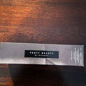 Fenty Beauty Pro Filt’r Foundation, Shade 370